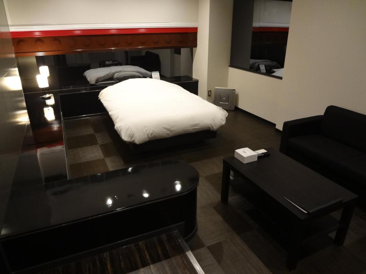 Royal Hotel Uohachi Bettei Огаки Екстериор снимка