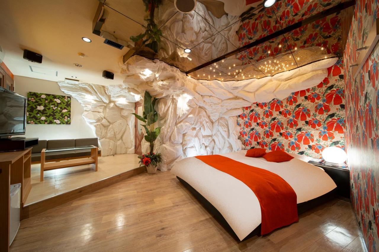 Royal Hotel Uohachi Bettei Огаки Екстериор снимка